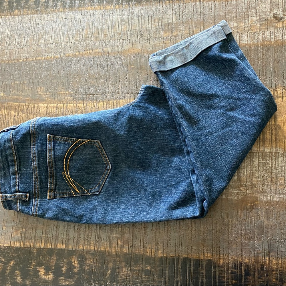 👖 Women’s Capri Blue Denim Jeans Rolled Hem Cato Brand size 10 - Picture 6 of 6